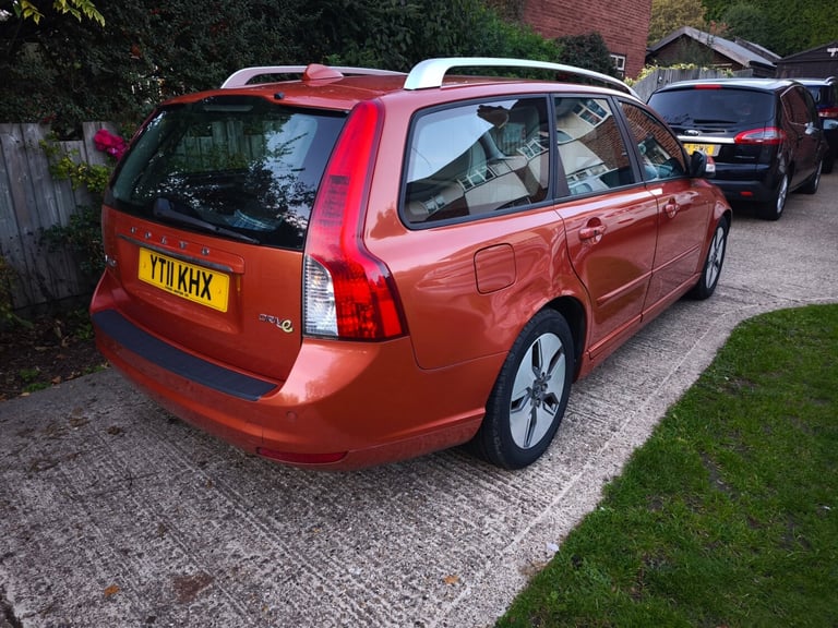 2011 Volvo V50 DRIVe [115] SE Lux 5dr ESTATE Diesel Manual - Image 5