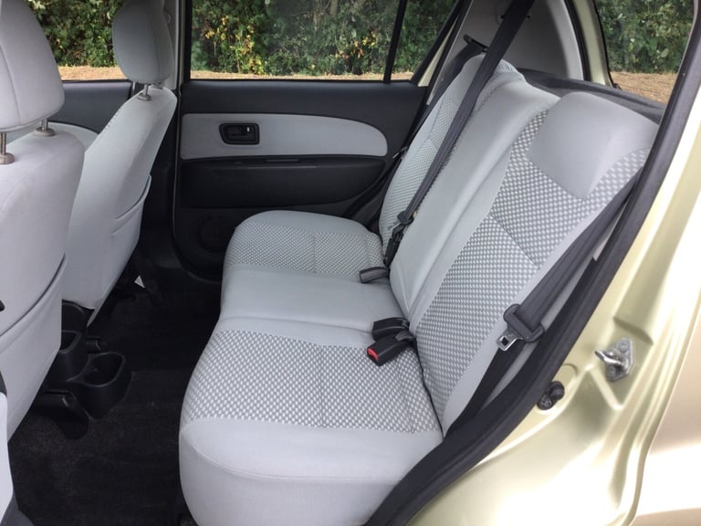 ULEZ GENUINE MILES TOYOTA ENGINE VALUE NEW MOT VERY GOOD CONDITION THROUGHOUT 
