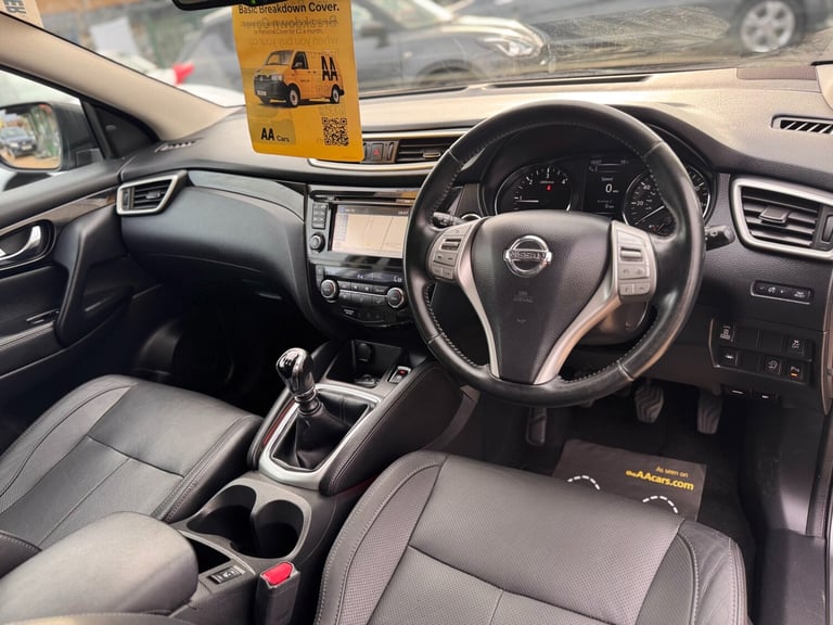 2015 Nissan Qashqai 1.6 dCi Tekna 5dr 4WD HATCHBACK Diesel Manual