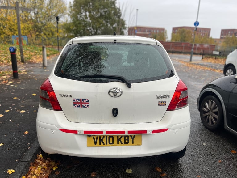 Toyota, YARIS, Hatchback, 2010, Semi-Auto, 1329 (cc), 5 doors