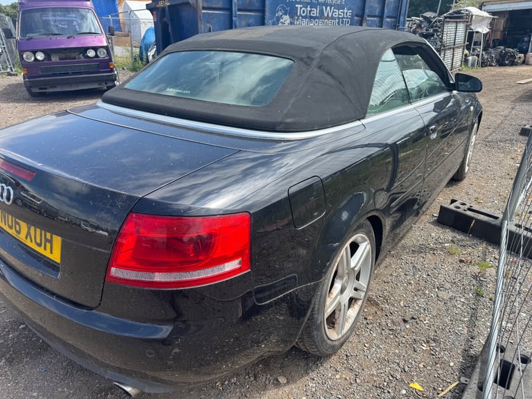 Audi A4 B7 Convertible 2.0 tfsi 2006 black BREAKING FOR PARTS 