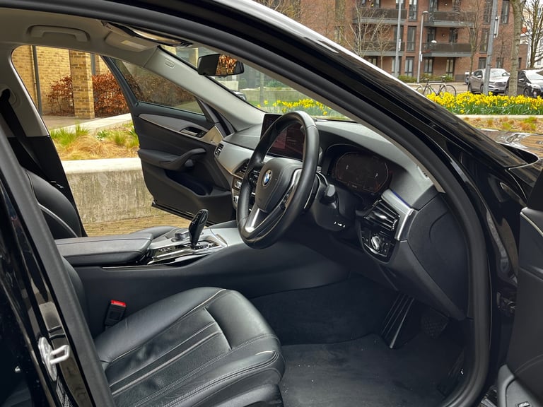 2021 BMW 5 Series 2.0 520d MHT SE Saloon 