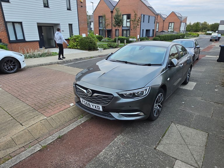 Vauxhall, INSIGNIA, Hatchback, 2018, Manual, 1598 (cc), 5 doors