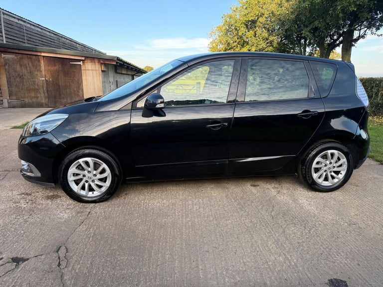 RENAULT SCENIC 1.5 dCi ENERGY Dynamique TomTom Euro 5 (s/s) 5dr 2014