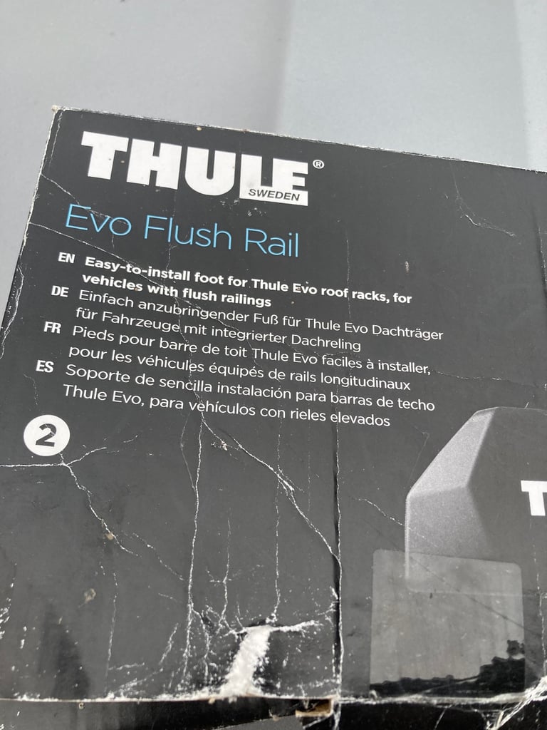 image for Thule 710600 roof with bars 