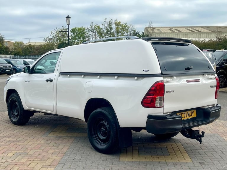 Toyota Hilux D-4D 150 ACTIVE 4WD SINGLE CAB WITH TRUCKMAN TOP