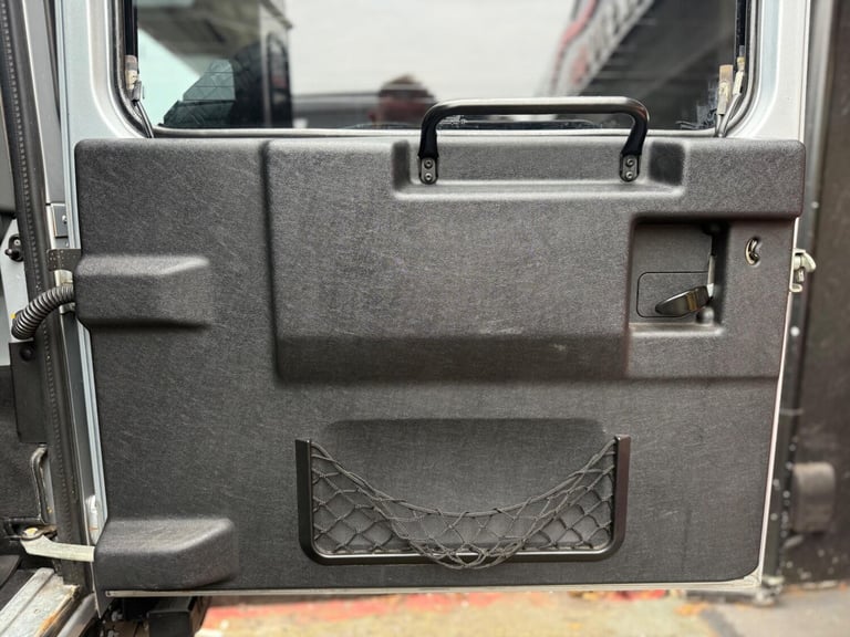 2025 Land Rover Defender 90 2.4 TDCi XS Station Wagon 4WD SWB Euro 4 3dr Diesel Manual