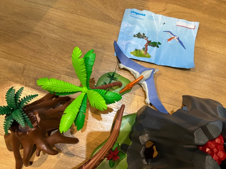 Playmobil mixed Dinosaur bundle and other dinosaurs