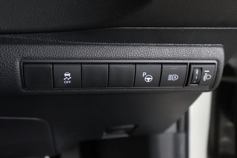 2021 Toyota Corolla 1.8 VVT-h Icon Tech Touring Sports CVT Euro 6 (s/s) 5dr Estate PETROL/ELECTRI...