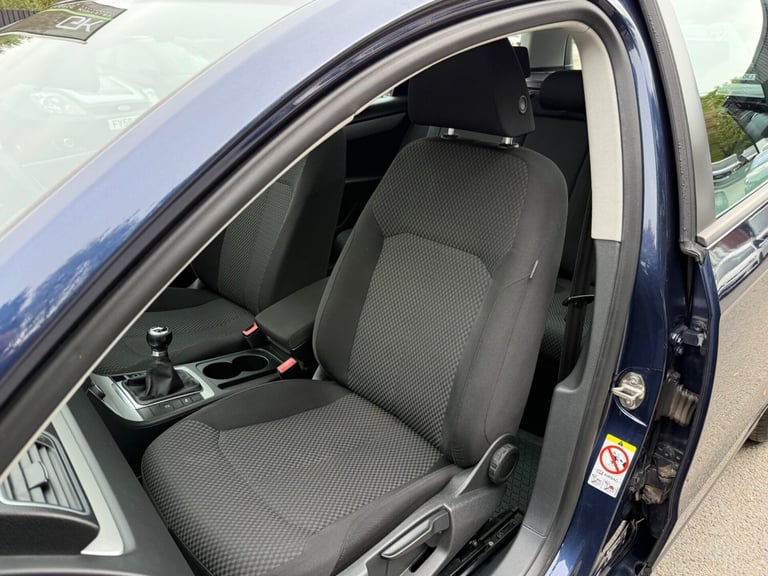 2010 Volkswagen Passat 1.6 TDI Bluemotion Tech S 5dr ESTATE DIESEL Manual