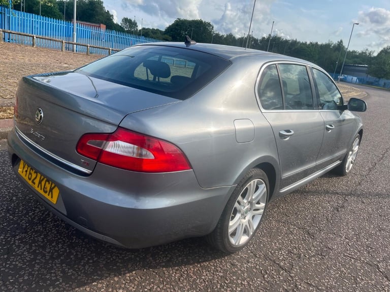 SKODA SUPERB 2.0 TDI Elegance 2012