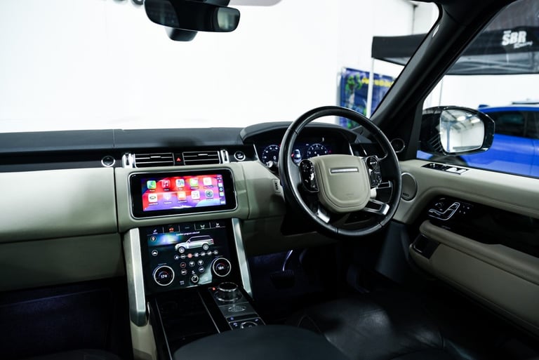 2021 Land Rover Range Rover 3.0 P400 MHEV Vogue SUV 5dr Petrol Auto 4WD Euro 6 (s/s) (400 ps) SUV...