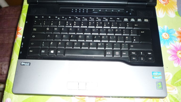 FUJITSU Lifebook S752 14" i5 8GB 128GB SSD Laptop, Opened to offers.