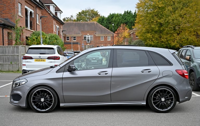 MERCEDES-BENZ B200 AMG LINE [PREMIUM] 2.1 CDI DIESEL AUTO 5DR MPV 2016 [16] GREY