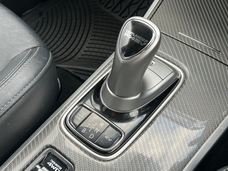 2019 Mitsubishi Outlander 2.4h TwinMotor 13.8kWh 4h SUV 5dr Petrol Plug-in