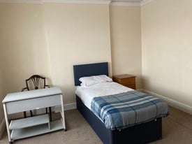To Rent Double room with single bed in Maidstone