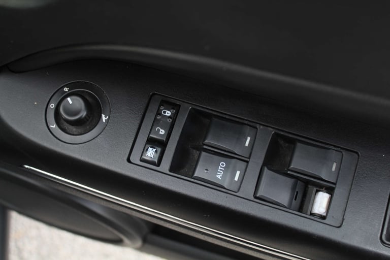 2012 Jeep Compass 2.4 Compass Black Edition CVT 4WD 5dr SUV Petrol Automatic