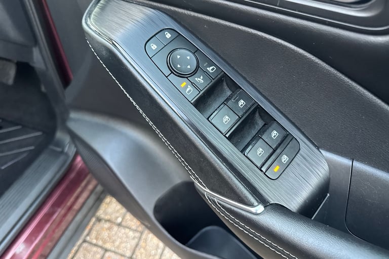 2022 Nissan Qashqai 1.3 DiG-T MH 158 N-Connecta 5dr Xtronic Hatchback Petrol Automatic