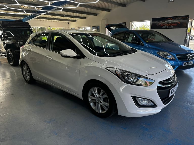 HYUNDAI I30 1.6 CRDi Blue Drive Style 2013