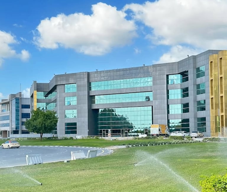 Spread the balance over 15 years - office in Dubai