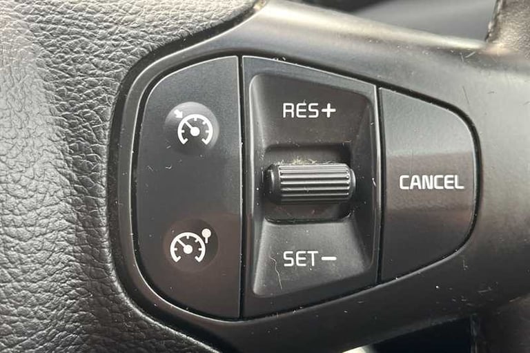 2017 Kia Carens 1.6 GDI ISG 2 5DR MPV Petrol Manual