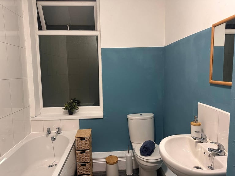 Rooms Available (20% Off For November)