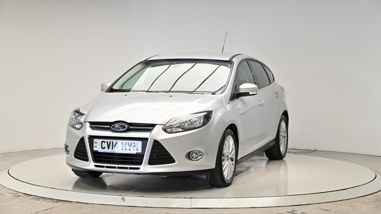 2014 Ford Focus 1.6 TDCi Zetec Euro 5 (s/s) 5dr HATCHBACK Diesel Manual