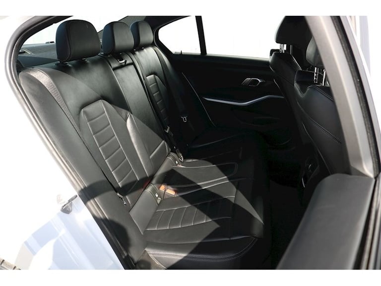 2019 BMW 3 Series 330e M Sport Saloon HYBRID Automatic