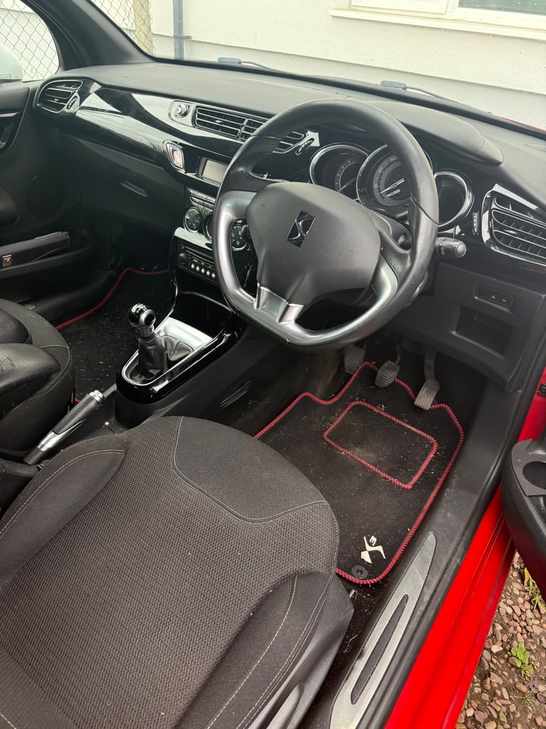 Citroen, DS3, Hatchback, 2012, Manual, 1560 (cc), 3 doors