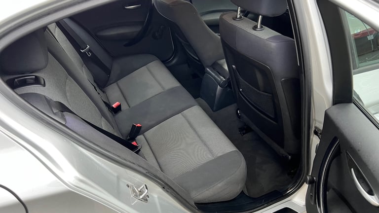 BMW, 1 SERIES, Hatchback, 2006, Semi-Auto, 1995 (cc), 5 doors