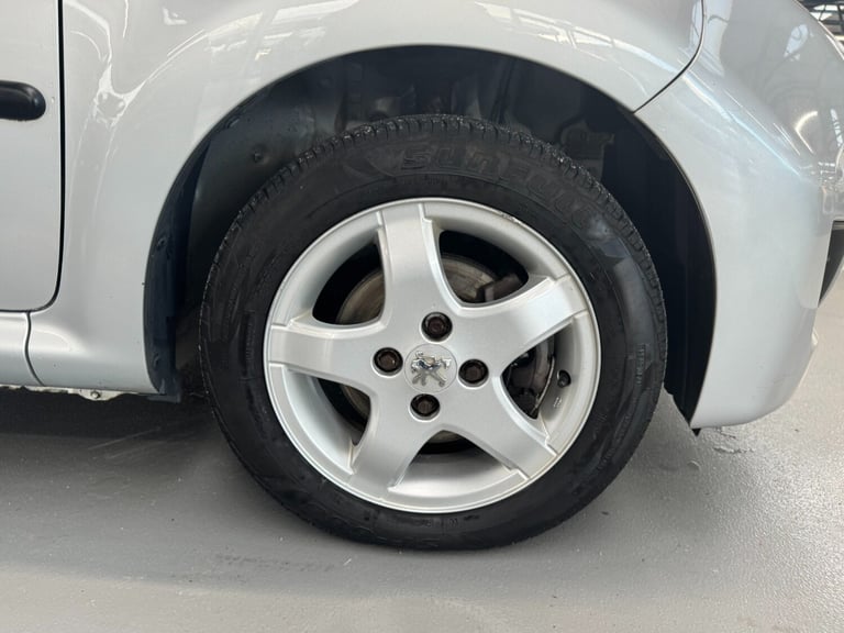 2011 Peugeot 107 1.0 Sportium 3dr HATCHBACK Petrol Manual