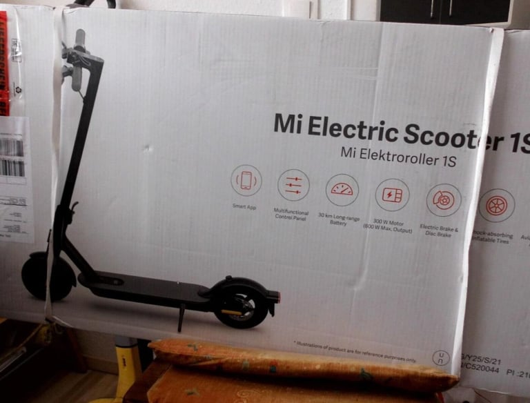 Xiaomi Mi Scooter 1S Foldable E-Scooter with Road Registration