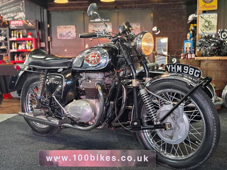 1969 BSA THUNDERBOLT 650 GARRARD WATSONIAN SIDECAR BARN FIND