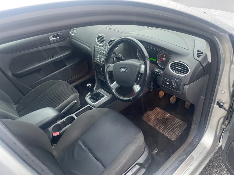 Ford, FOCUS, Hatchback, 2006, Manual, 1596 (cc), 5 doors