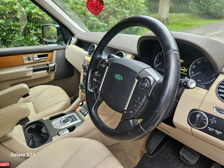 2013 Land Rover Discovery 3.0 SDV6 255 XS 5dr Auto ESTATE DIESEL Automatic
