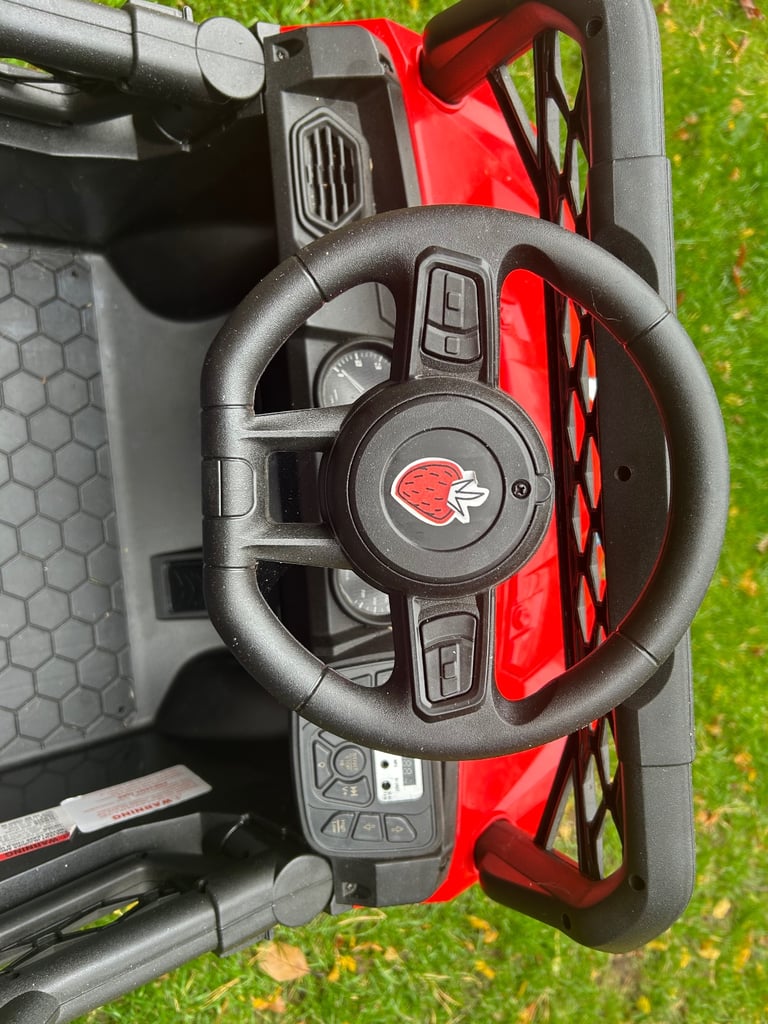 Electric jeep and trailer 