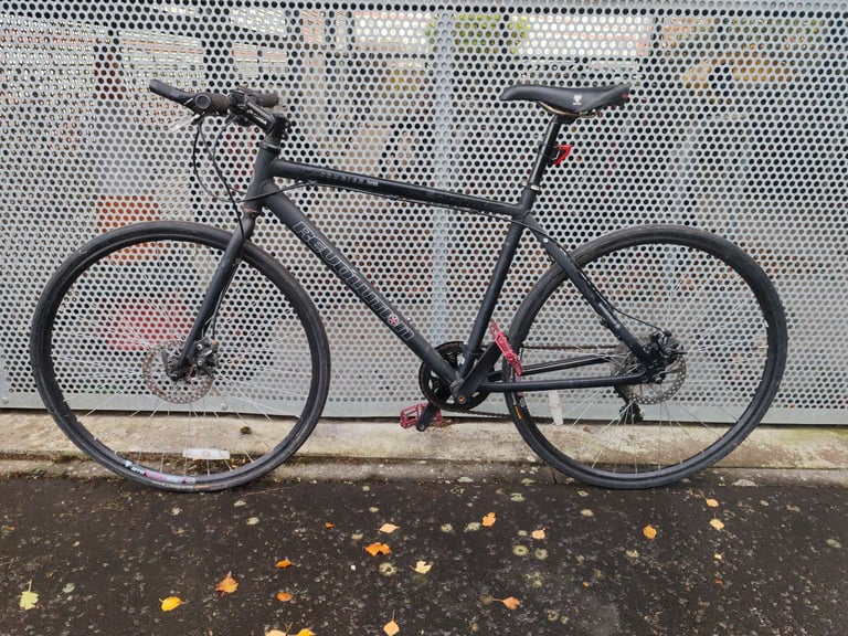 Revolution Courier Hybrid Bike Disc Brakes 