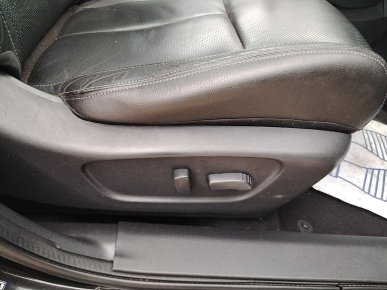 2015 Nissan Qashqai 1.6 dCi Tekna 5dr HATCHBACK Diesel Manual