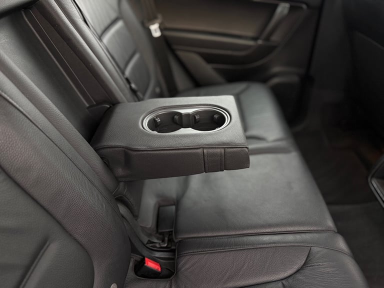 2015 Volkswagen Touareg 3.0 TDI V6 BlueMotion Tech Escape SUV 5dr Diesel