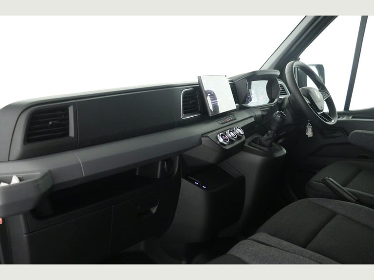 2025 Renault Master MM35 Blue dCi 130 Advance Medium Roof Van PANEL VAN DIESEL Manual