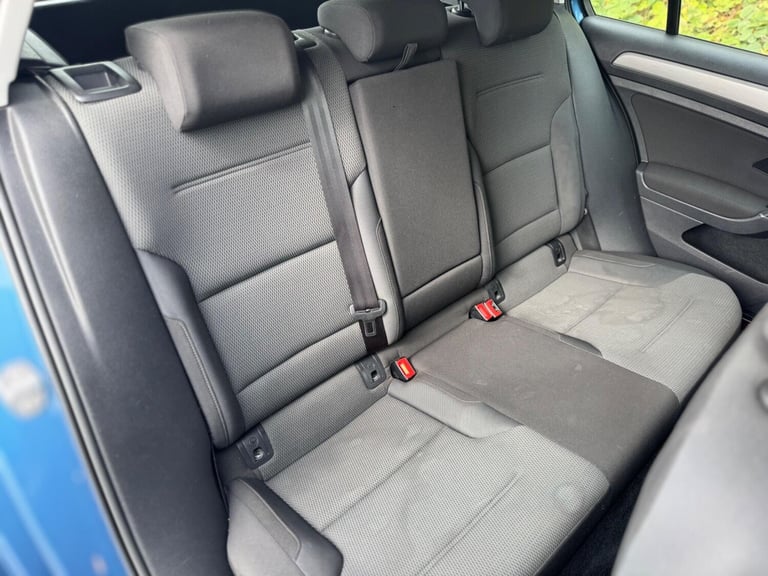 2015 Volkswagen Golf 1.6 TDI BlueMotion Tech Match DSG Euro 5 (s/s) 5dr HATCHBACK Diesel Automatic