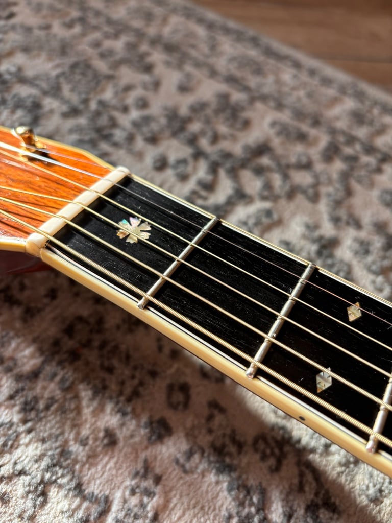 TRADES - Martin D42 (2002)