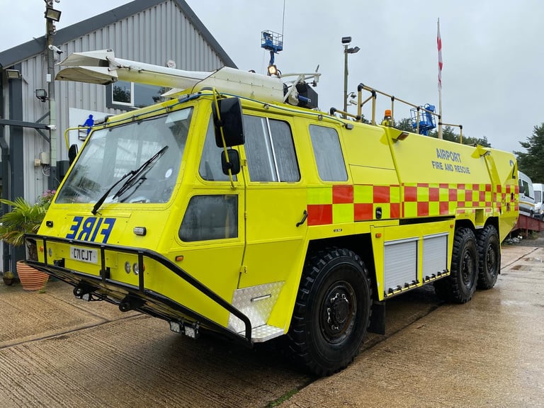 Gloster Saro Protector Fire Engine 6x6 Airport Crash Tender Appliance Detroit V8