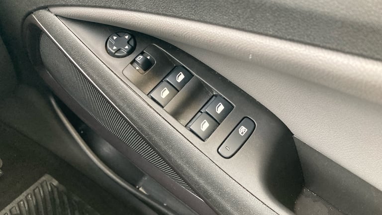 2020 Vauxhall Crossland X 1.2 [83] Elite 5dr Petrol Hatchback Hatchback Petrol Manual