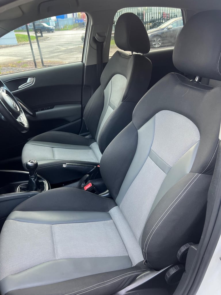 2015 Audi A1 1.6 TDI Sport Sportback Euro 6 (s/s) 5dr HATCHBACK Diesel Manual