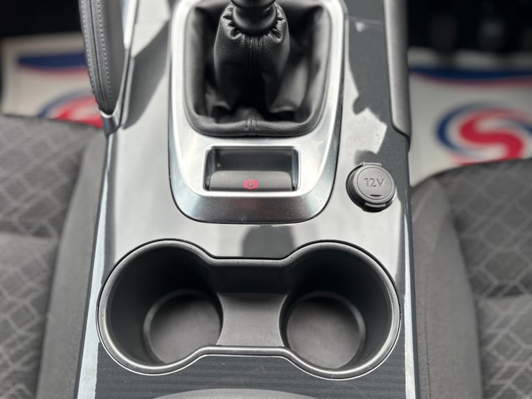 2014 Peugeot 3008 1.6 HDi Active 5dr HATCHBACK Diesel Manual