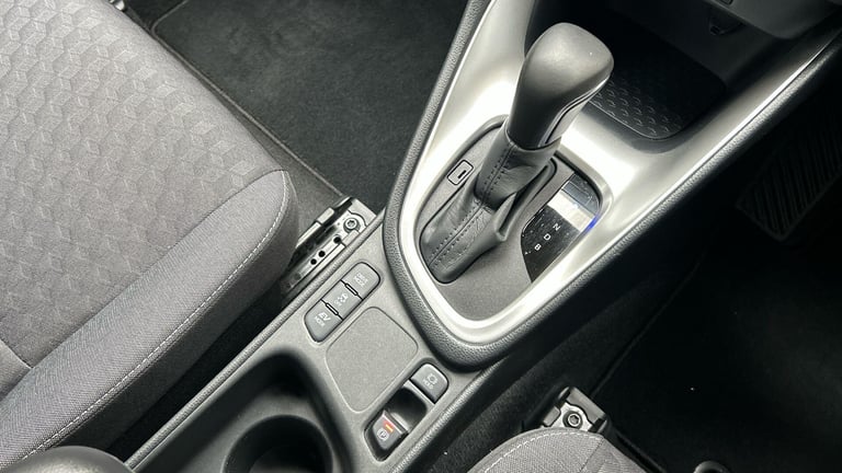 2022 Toyota Yaris 1.5 VVT-h Design Hatchback 5dr Petrol Hybrid E-CVT Euro 6 (s/s) (116 ps) HATCHB...