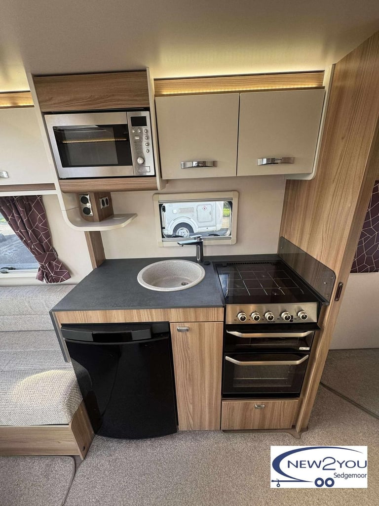 2020 Swift Coastline M4 SB 4 Berth TRANSEVERSE BED Caravan - STOCK NO S090