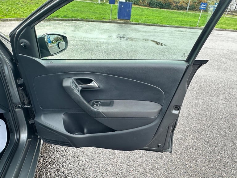 2011 Volkswagen Polo 1.2 70 S 5dr [AC] HATCHBACK PETROL Manual