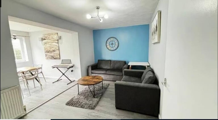 Single bed in shared double room, Fully Furnished in Newbury Park